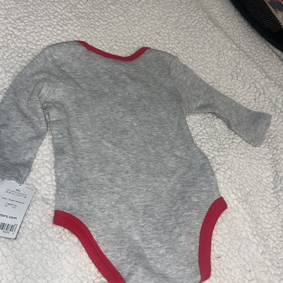 Santa’s Favorite baby onesie- size 3 months - brand new-Carter’s- #1stXMas - Picture 3 of 11